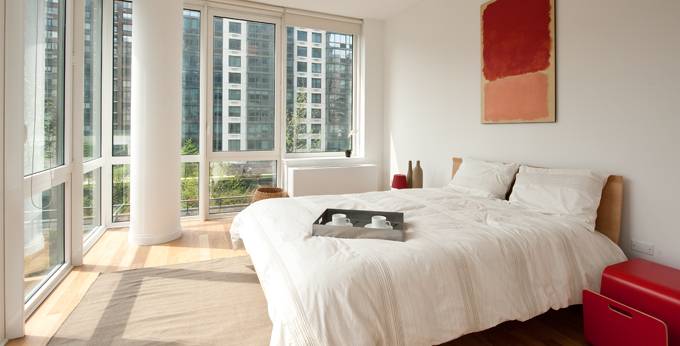 Modern One Bed Corner Unit on High Floor w/ High Ceilings, Oversized Windows on Columbus Avenue Morningside |$4,042|