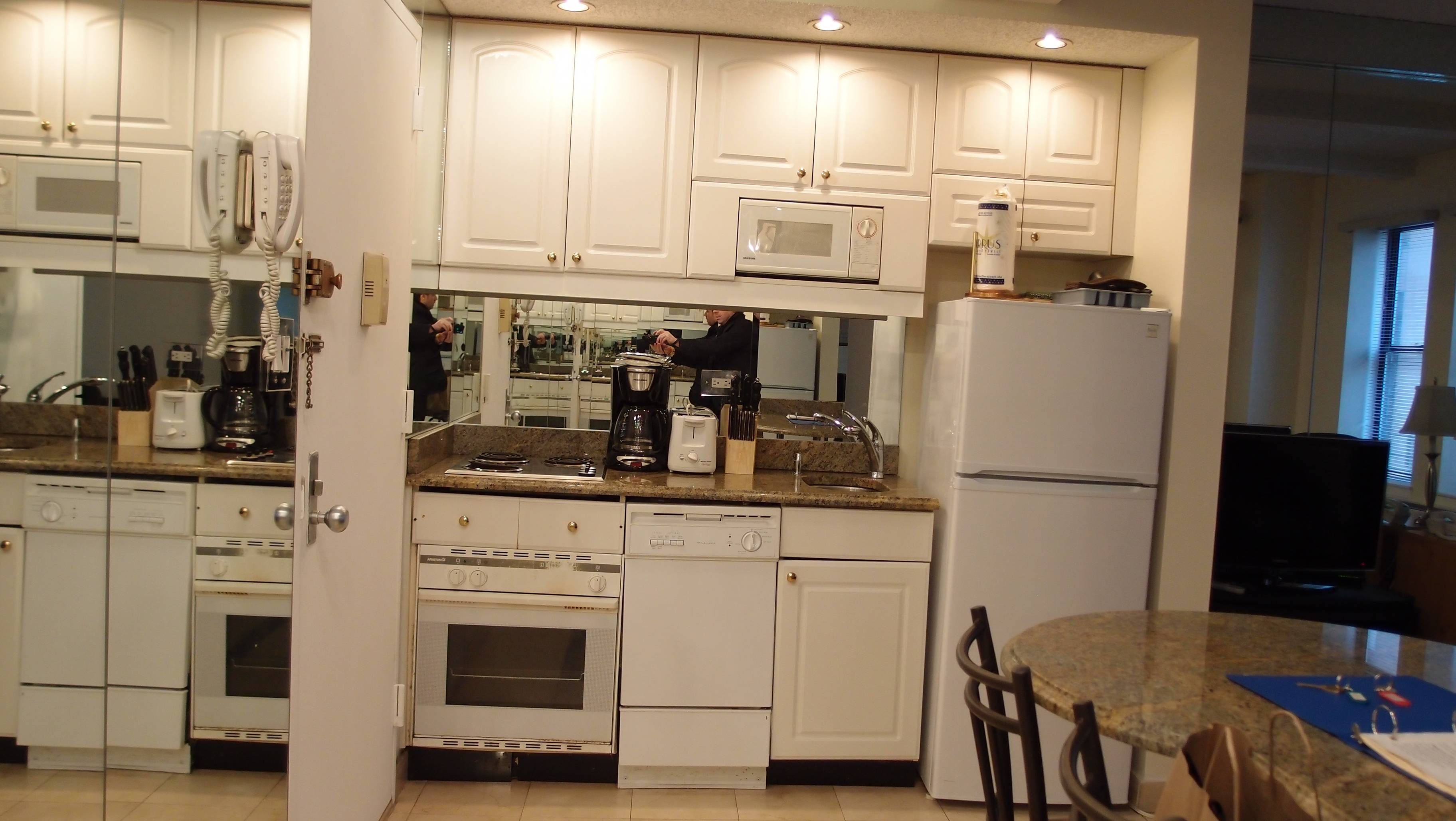 NEW TO MARKET - FURNISHED SHORT TERM OR LONG TERM RENTAL - BEAUTIFUL 1 BEDROOM, 1 BATH IN MIDTOWN WEST!