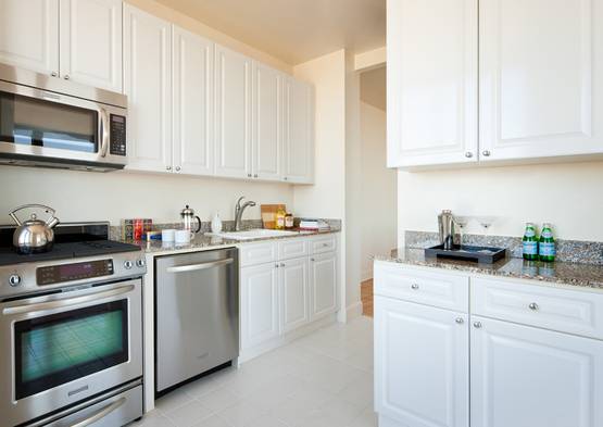 ***UPPER EAST SIDE***CORNER 2 BED 2 BATH with HIGH CEILINGS and WASHER & DRYER. LUXURY BUILDING***NO FEE!!!***