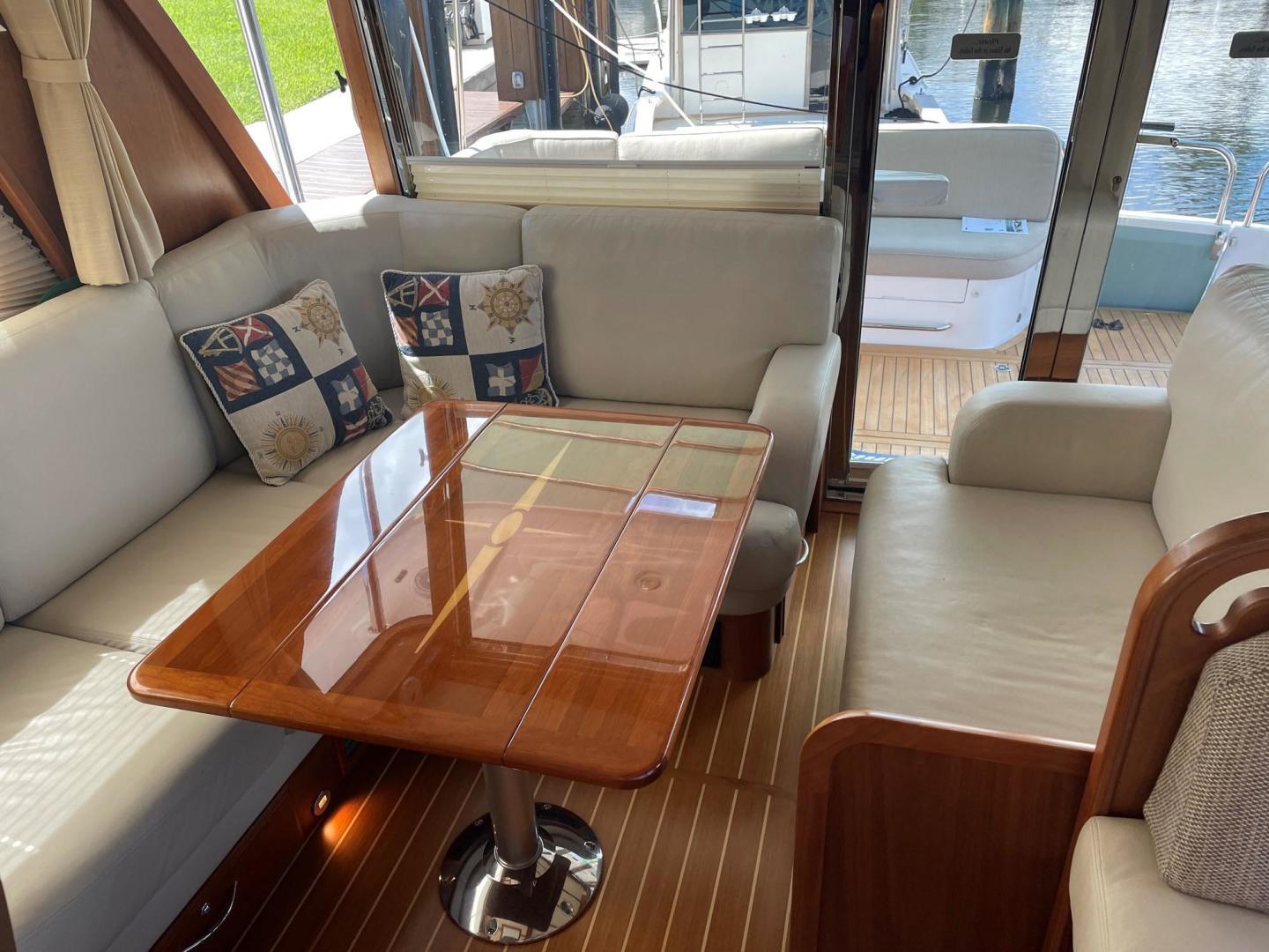 Port Side Seat Pulled To Stbd