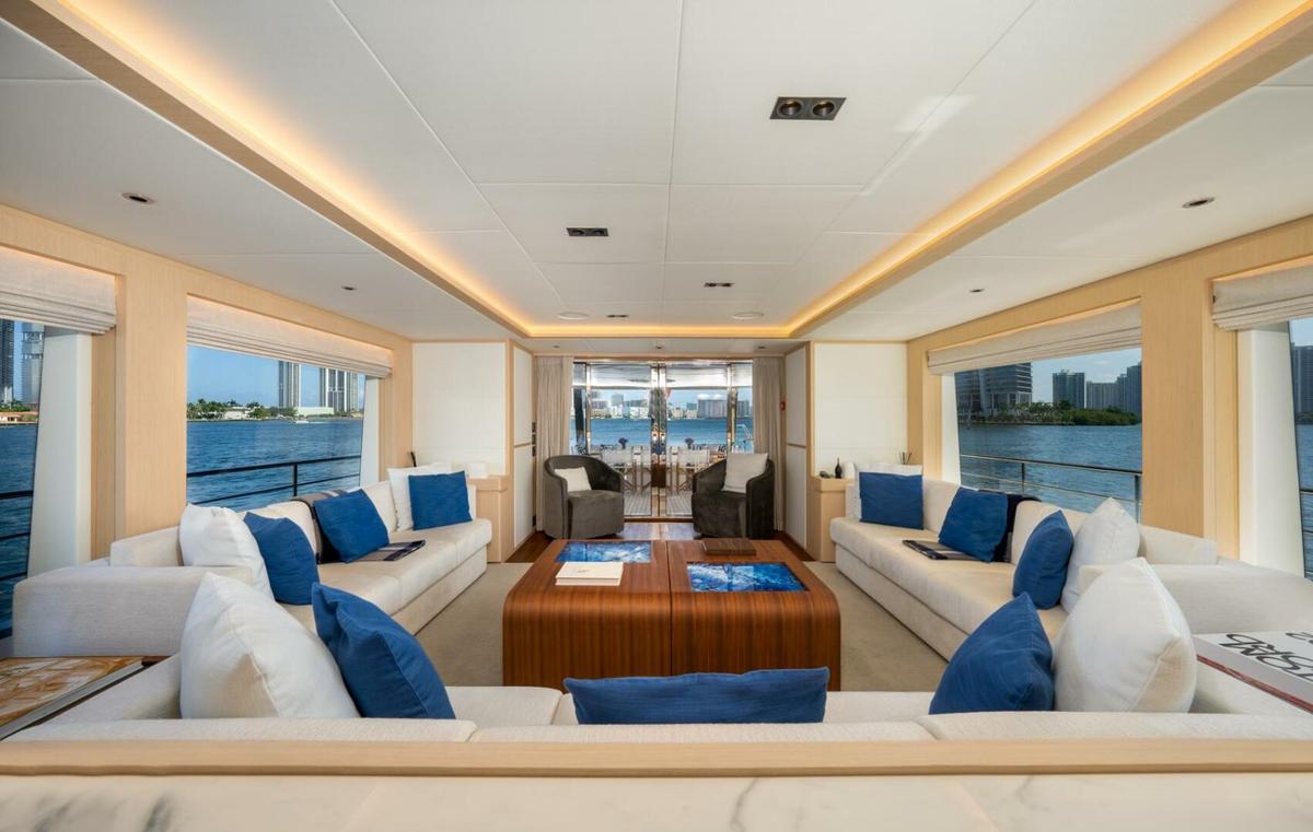 Salon Looking Aft