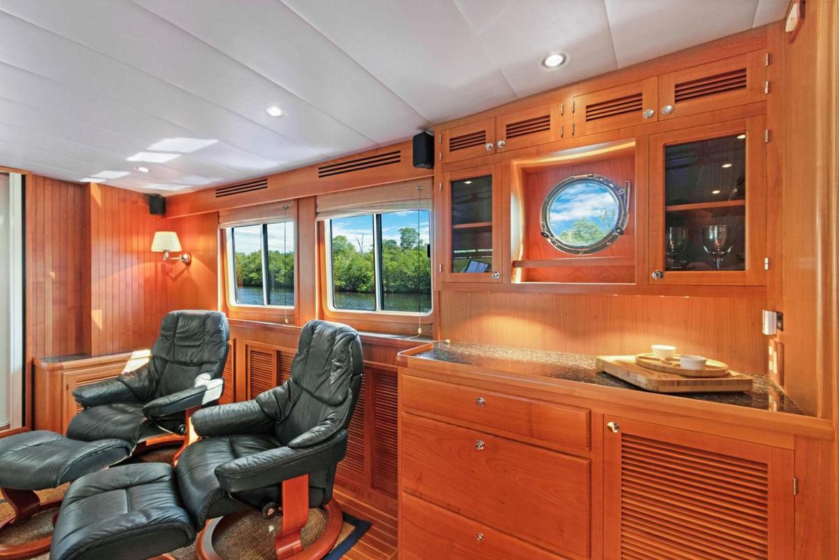 005 Salon Port Side Looking Aft
