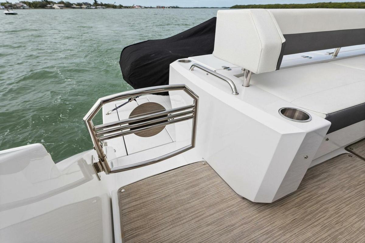2020 46 Cruisers Cantius - Sweet Caroline - Cockpit Entrance