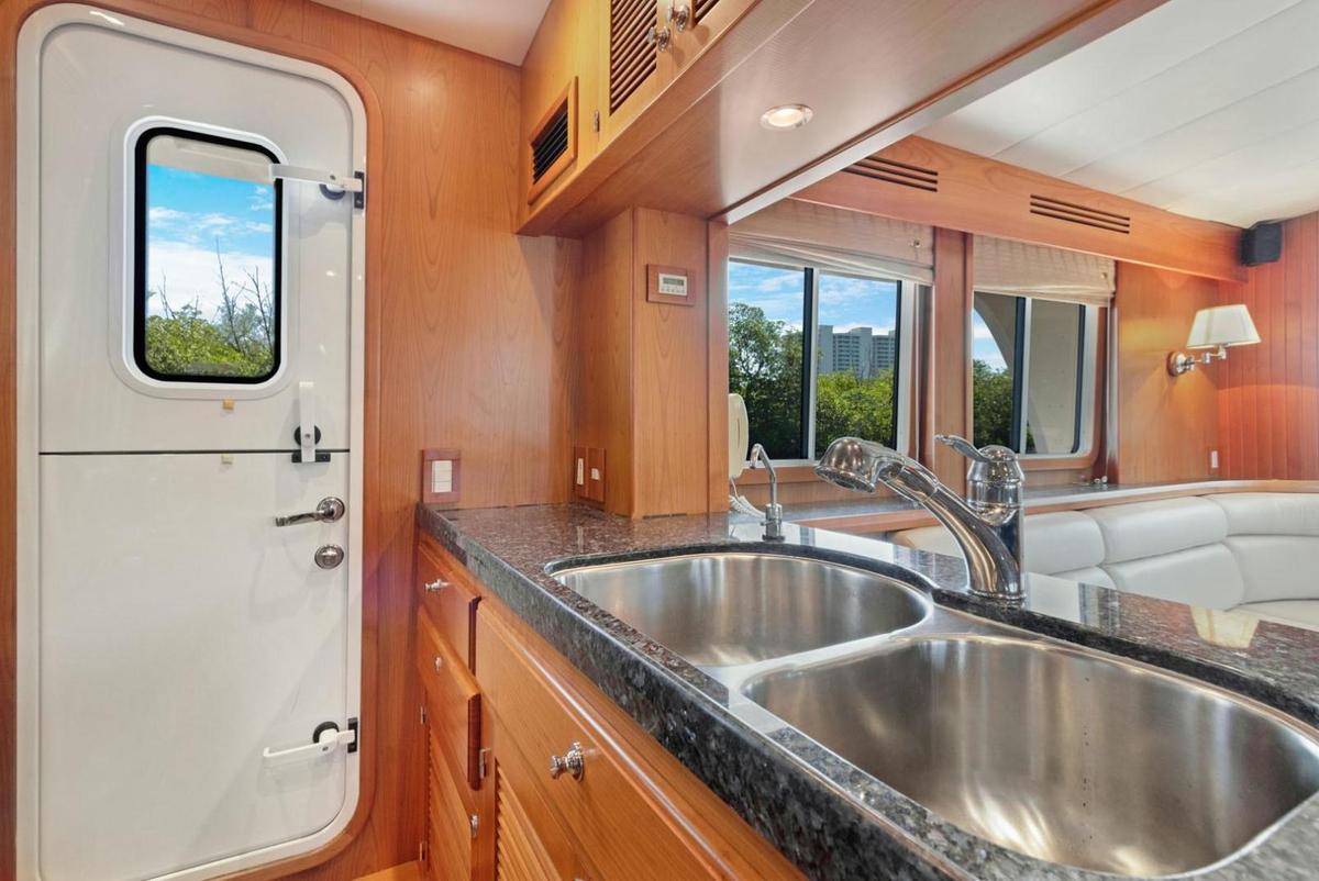 010 Galley And Dutch Door On Stbd
