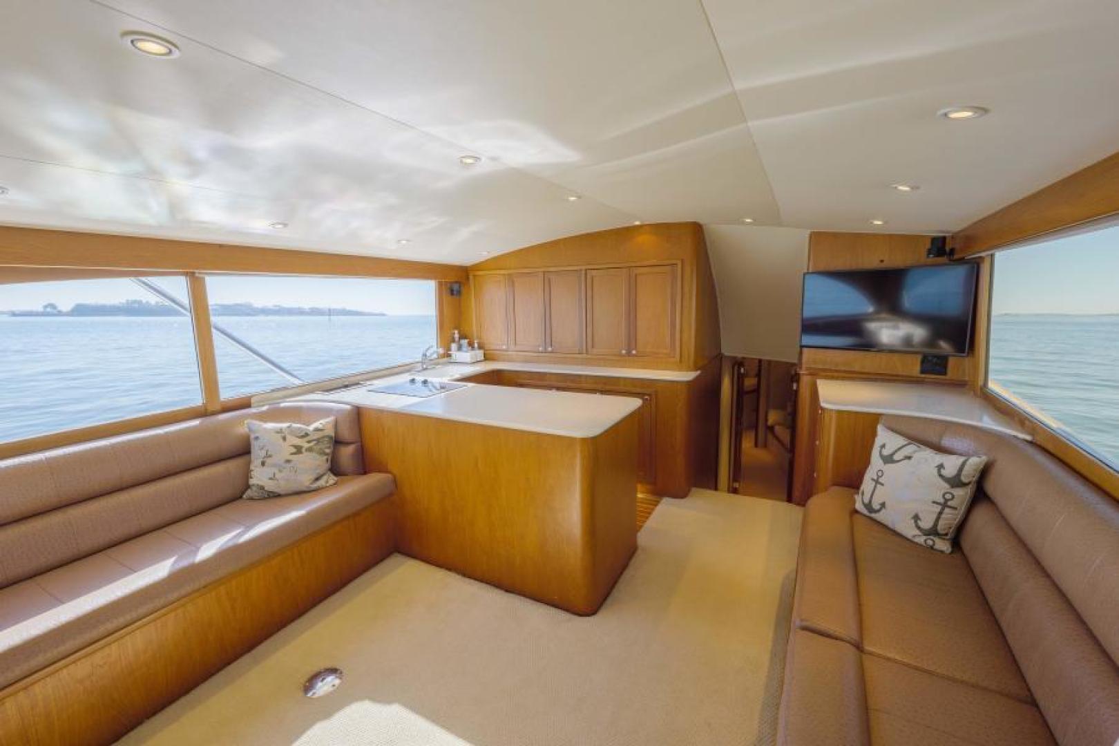Blackwell 61 Renegade - Interior Salon
