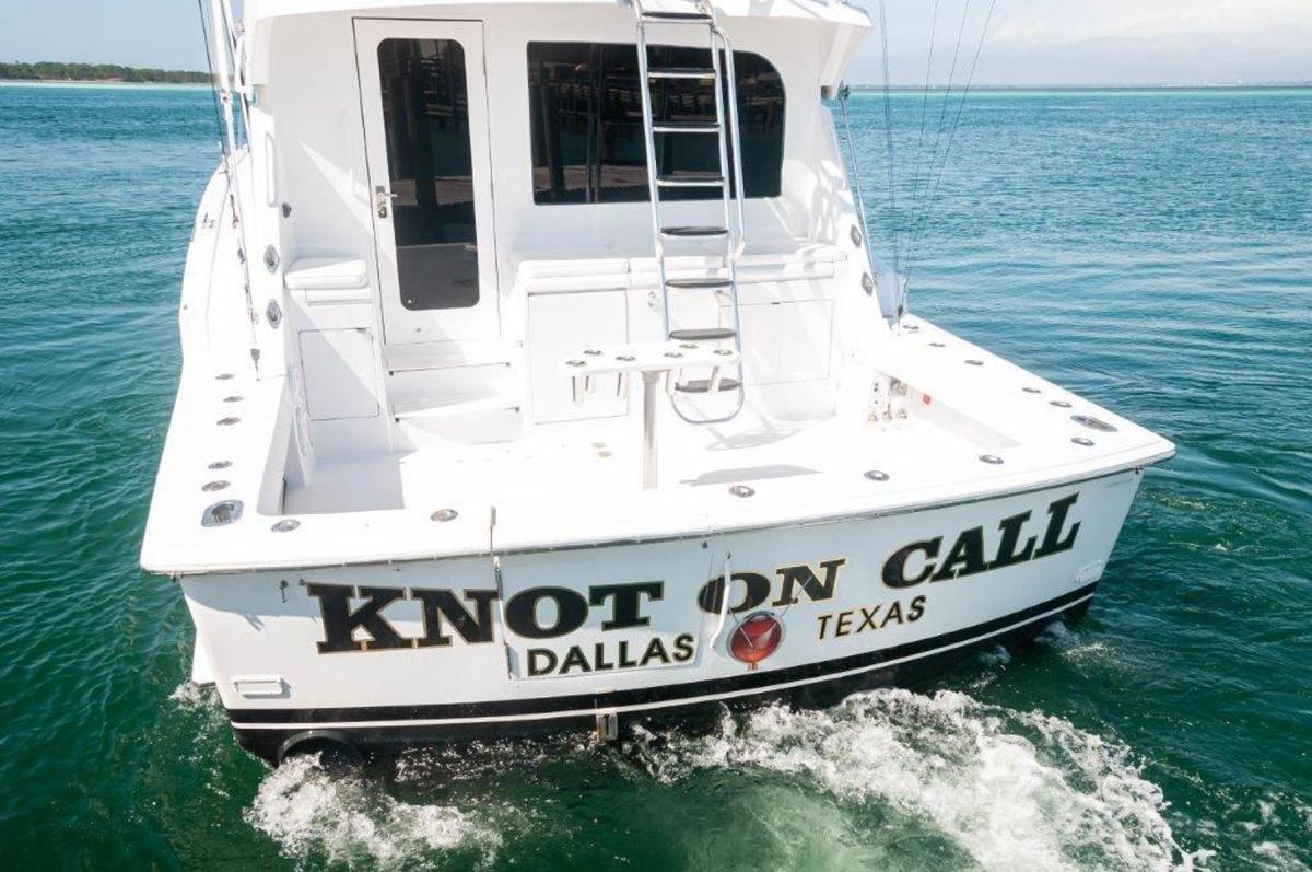 2005 50 Hatteras Convertible - Knot On Call - Transom