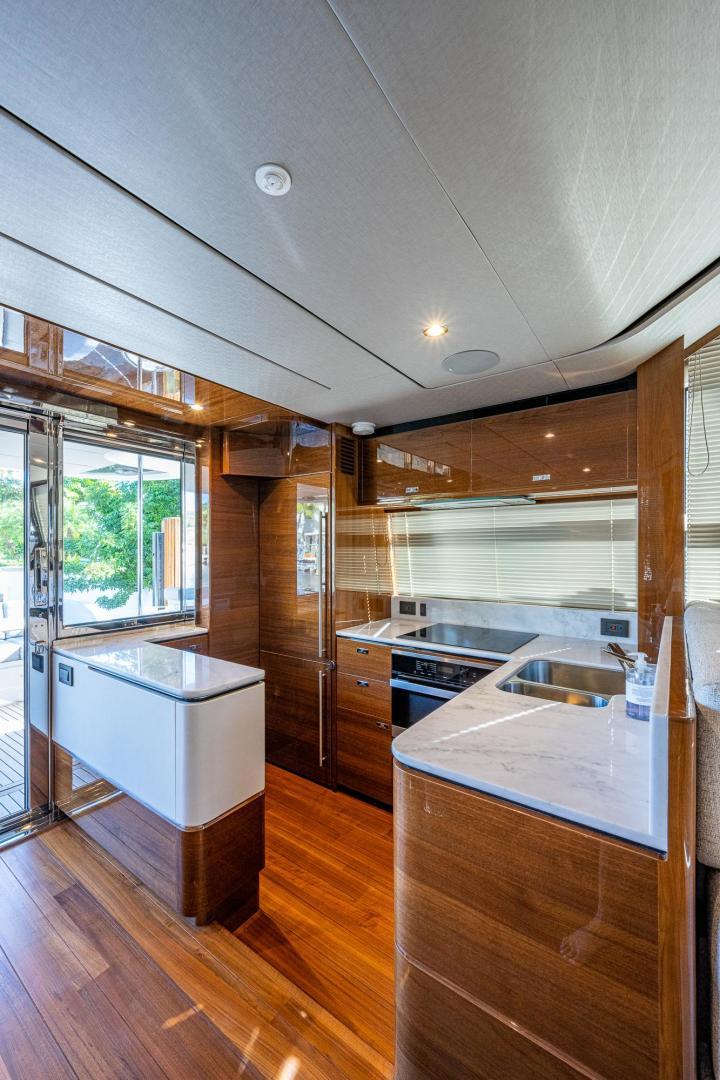 Princess F62 Alice Vesta - Galley