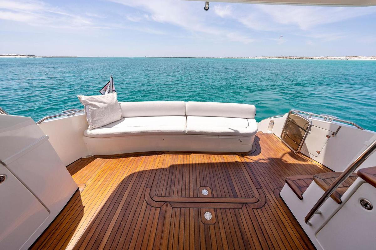 2009 Princess 54 Flybridge ADIOS Cockpit 4 (2)