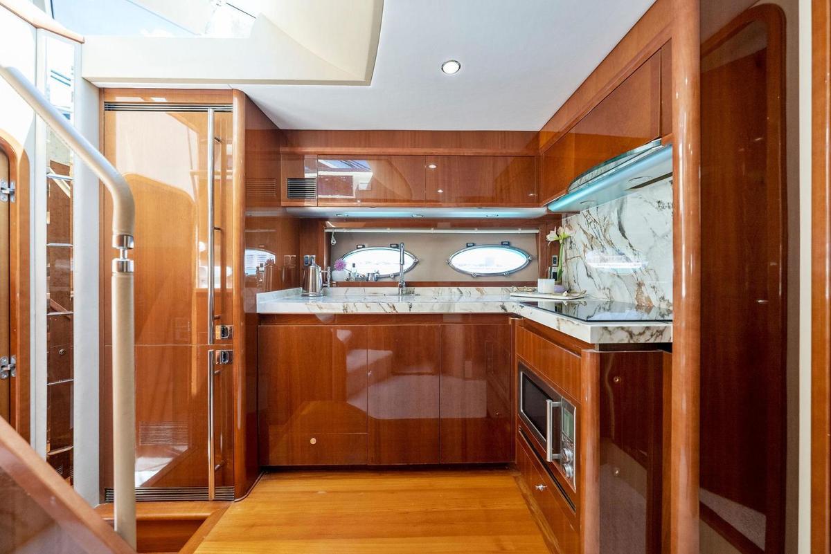 2009 Princess 54 Flybridge ADIOS Galley 2 (2)