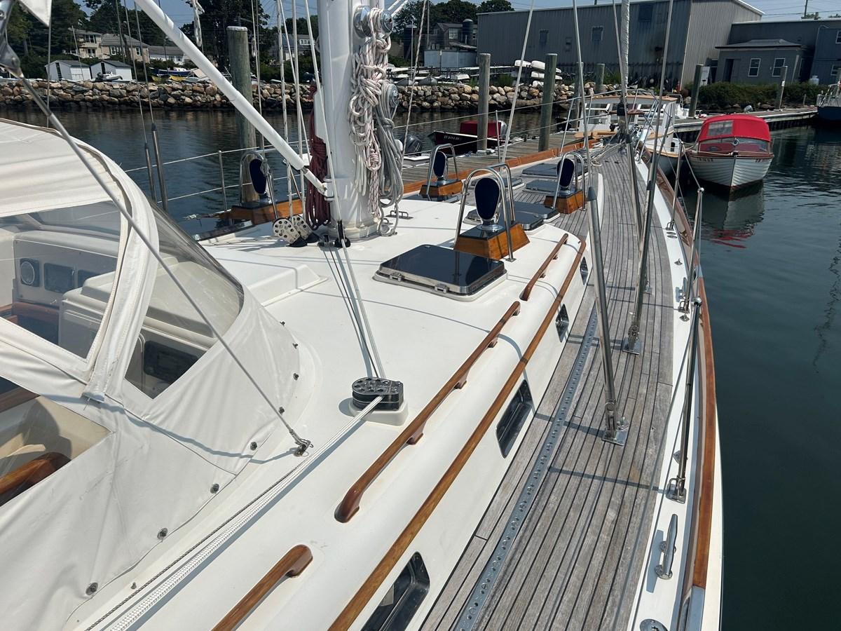 Little Harbor 60, BEAU GESTE, Midships Forward