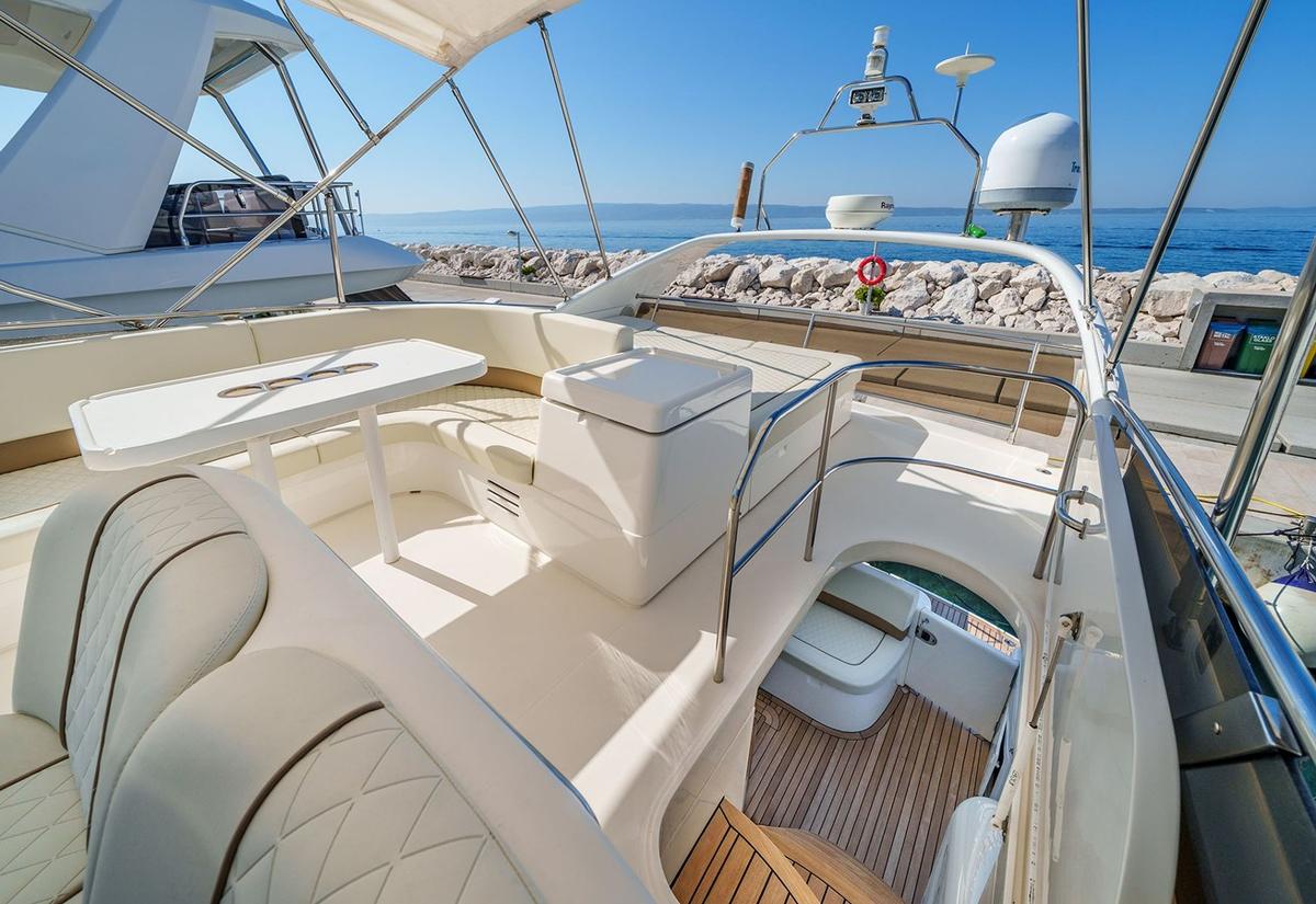 Flybridge