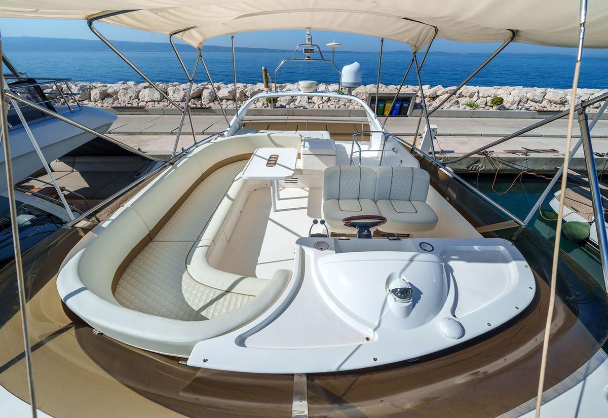 Flybridge