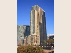 2 bedroom in Long Island City just mins from Grand Central!