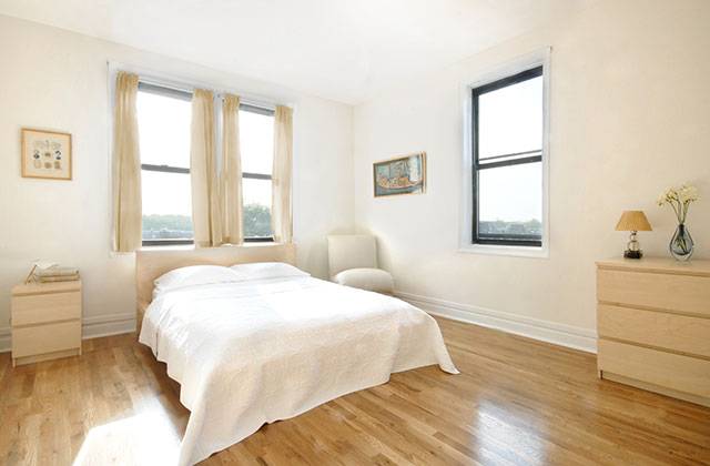3 Bedroom - Renovated - In Hudson Heights