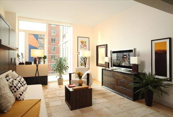 Live on 23 St Chelsea! Beautiful 1 Bedroom with High Ceilings and Floor to Ceiling Windows!