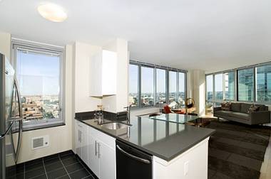 Brand New 2 Bedroom with Gorgeous Manhattan Views